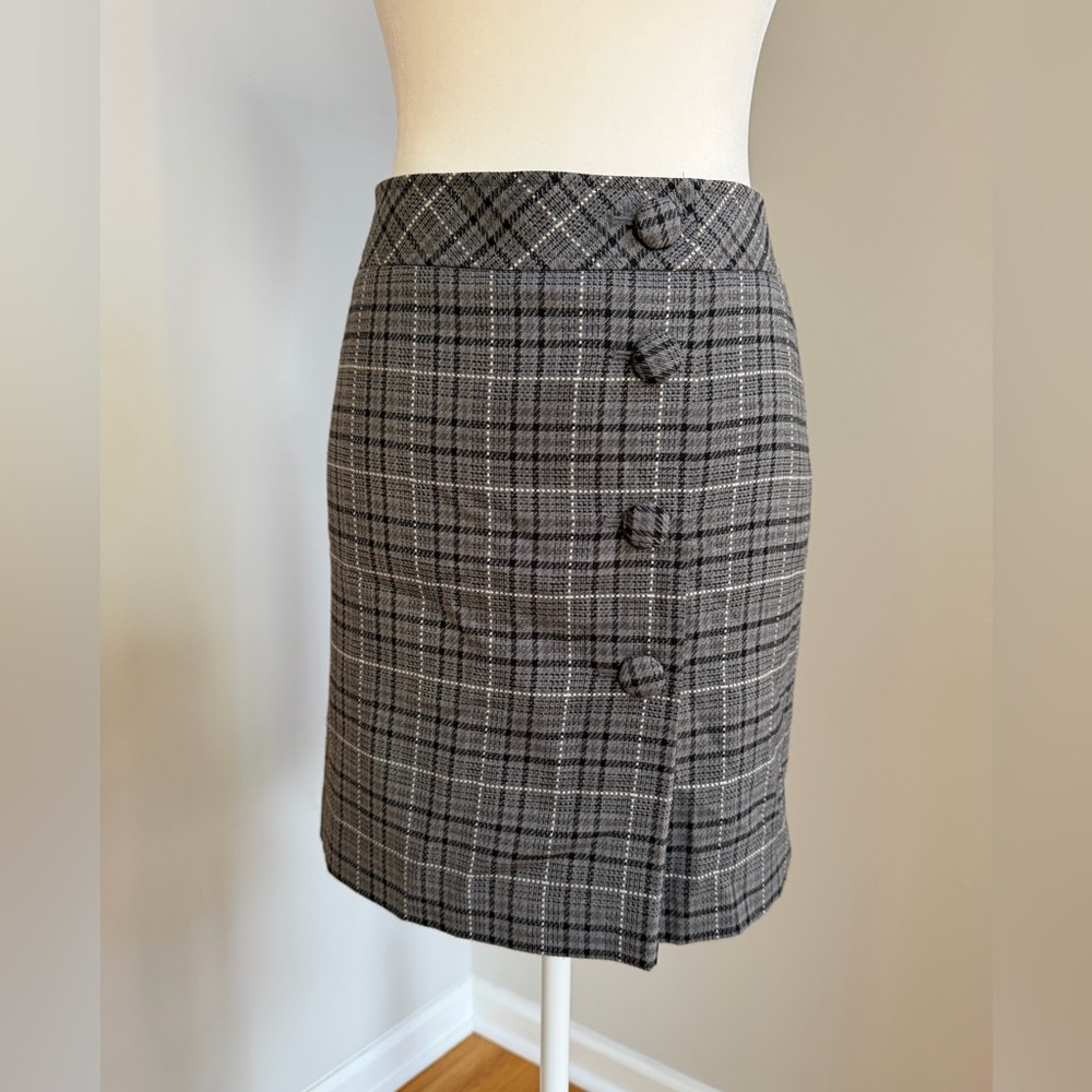 LOFT Gray Plaid Button-Detail Pencil Skirt